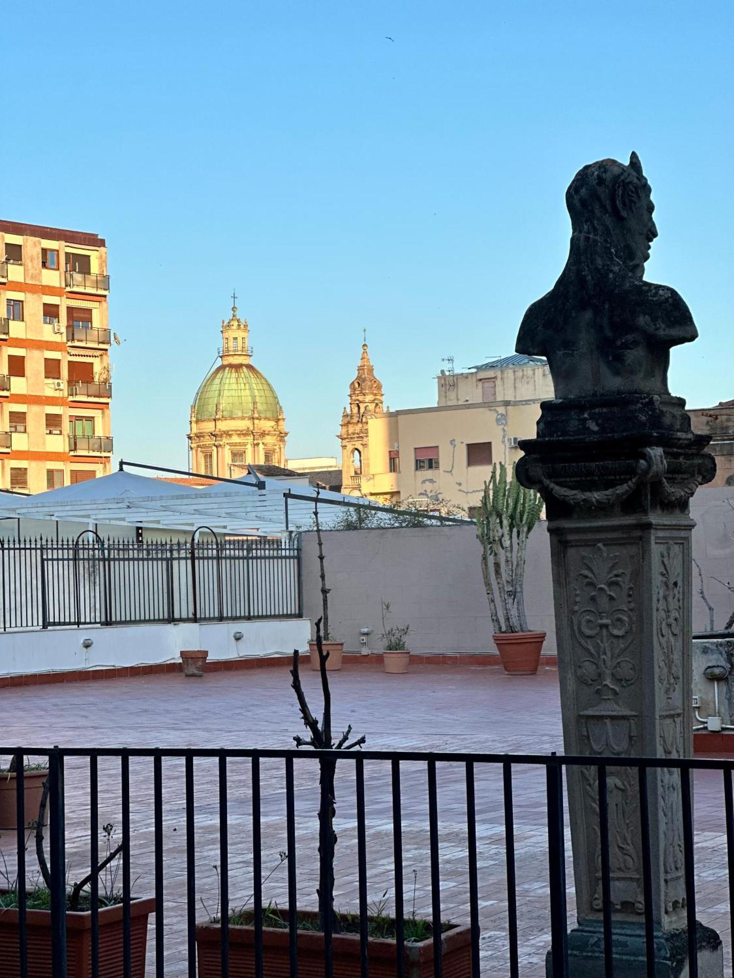 A Un Passo Dal Massimo 2 Apartment Palermo Luaran gambar