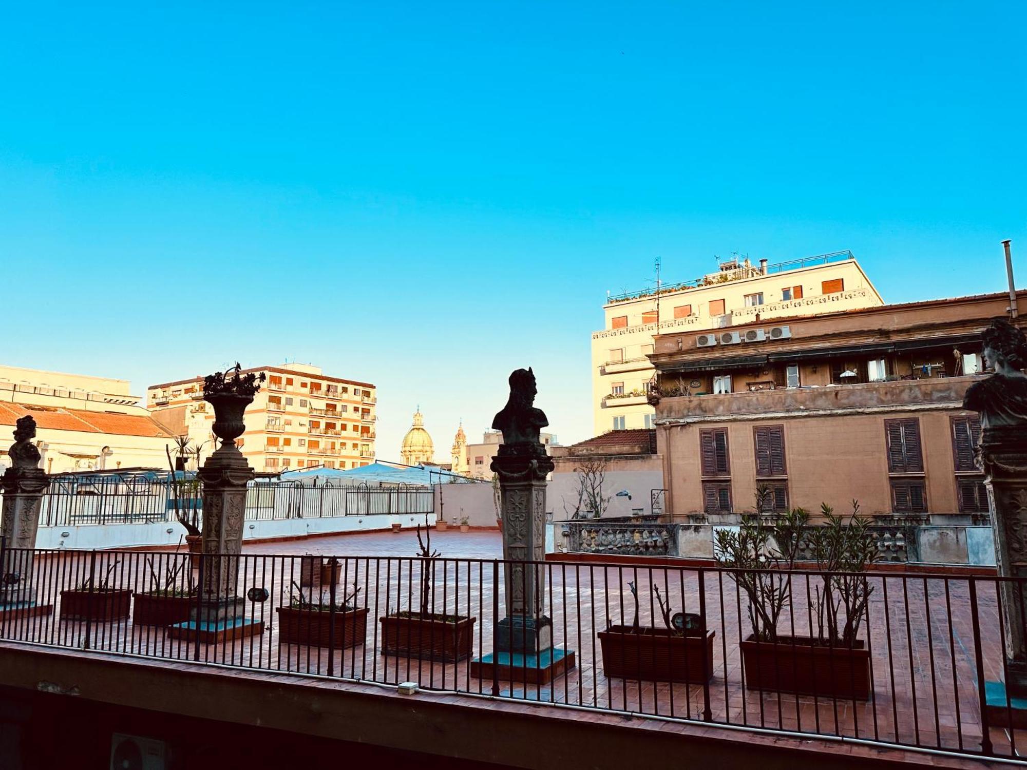 A Un Passo Dal Massimo 2 Apartment Palermo Luaran gambar